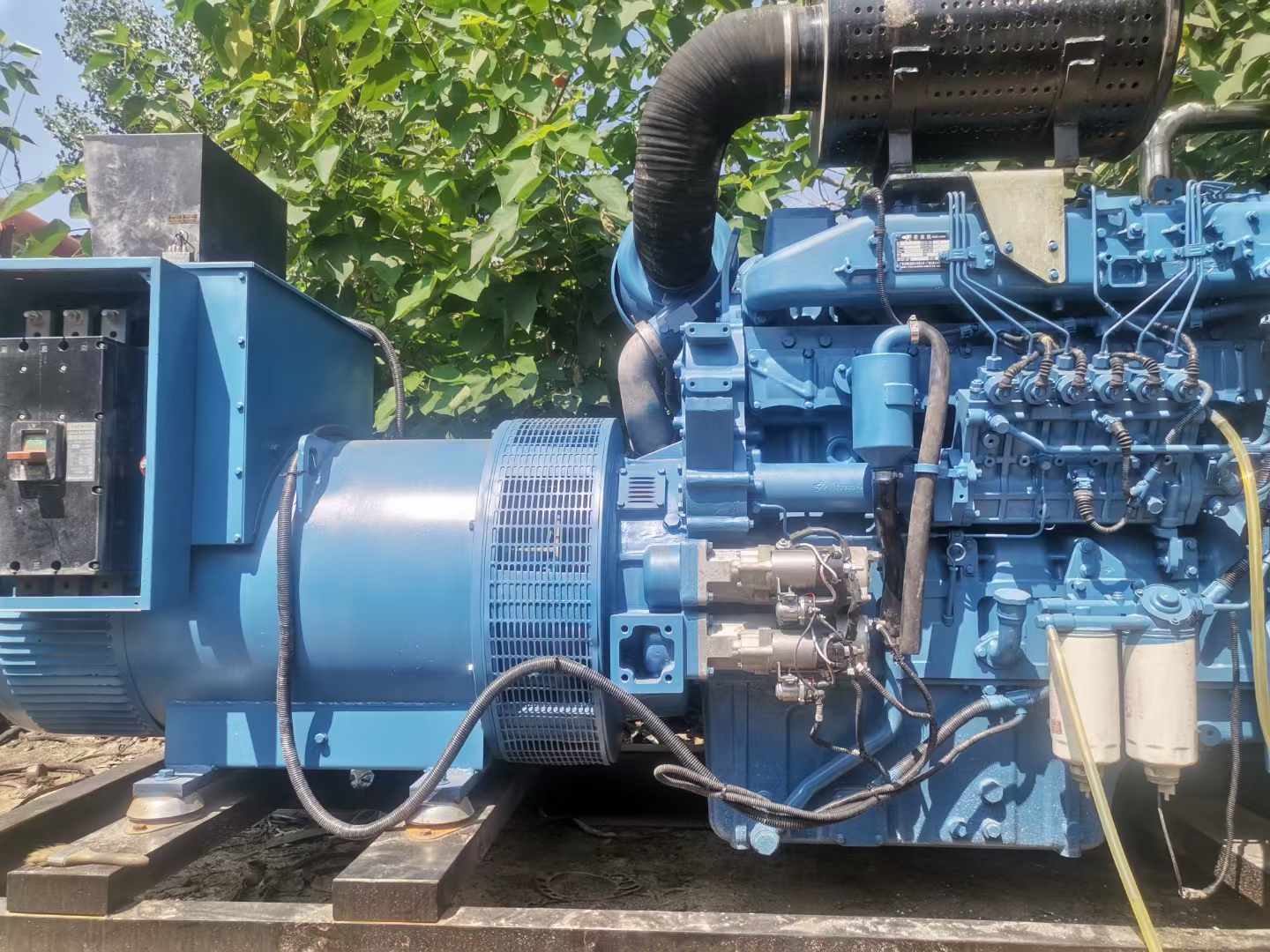 西畴详细说明降低 800kW 柴油发电机输出电流波动的方法